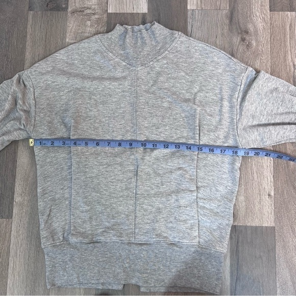 ❄️ ATHLETA Apollo Crewneck Sweatshirt - Picture 7 of 11